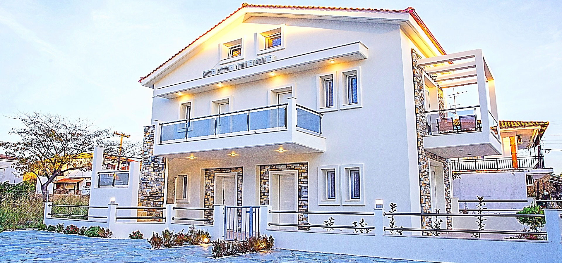 SkyRays exterior